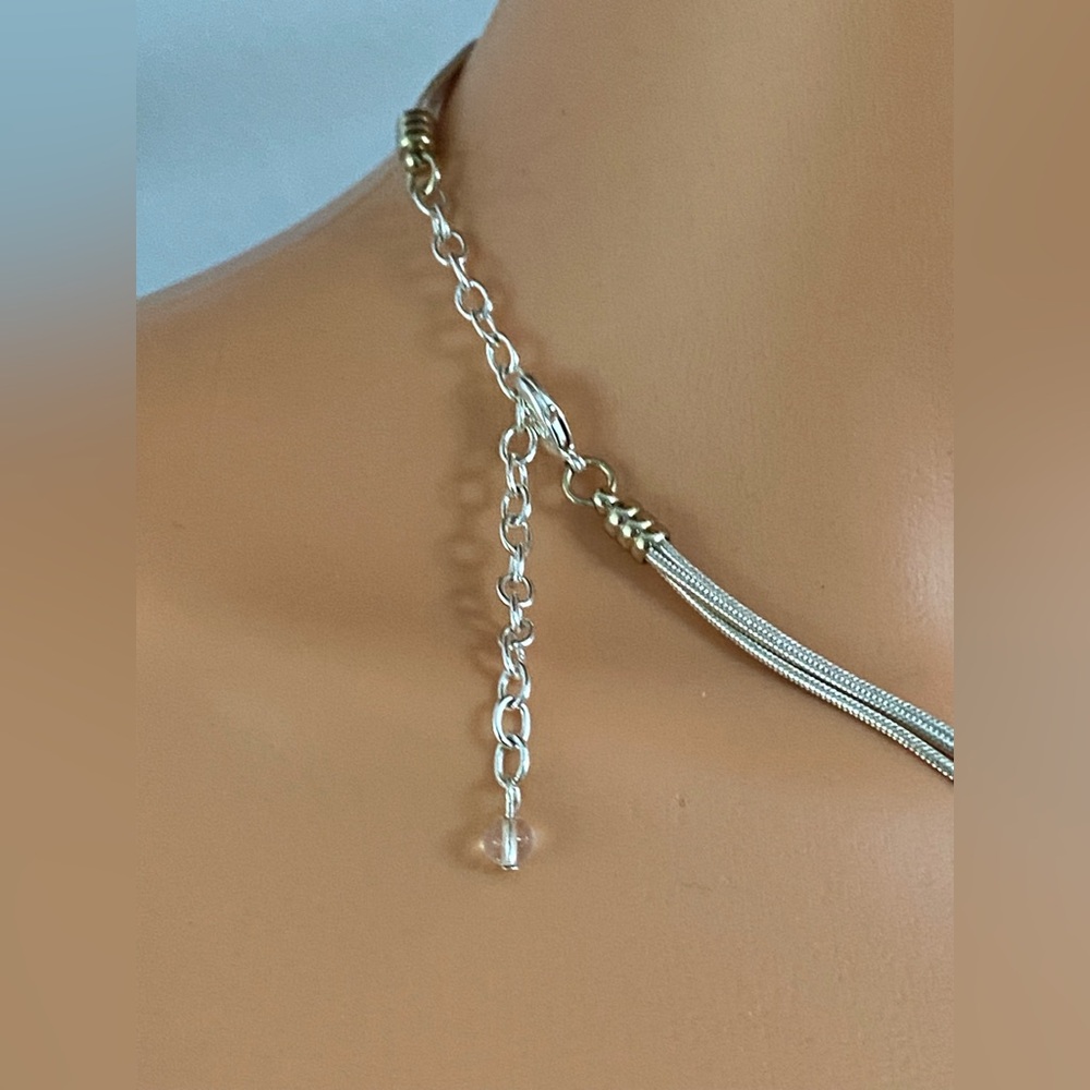 BEAUTIFUL MULTI TIERED NECKLACE - Picture 8 of 16